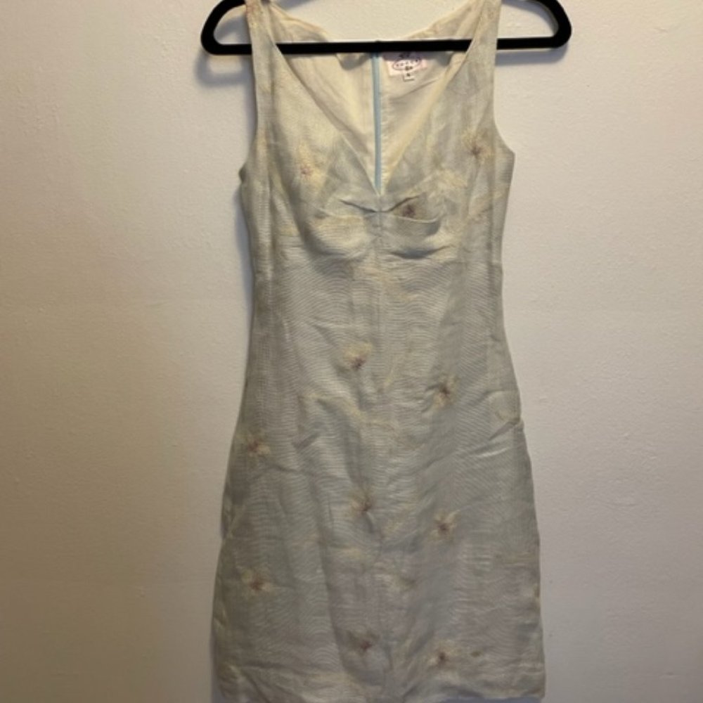 Vintage Tocca iconic sleeveless sheath in light grey embroidered cotton mesh